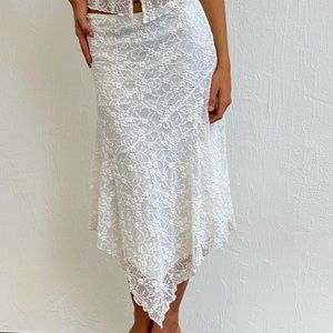 CINTA LOW RISE MIDI SKIRT IN LACE IVORY